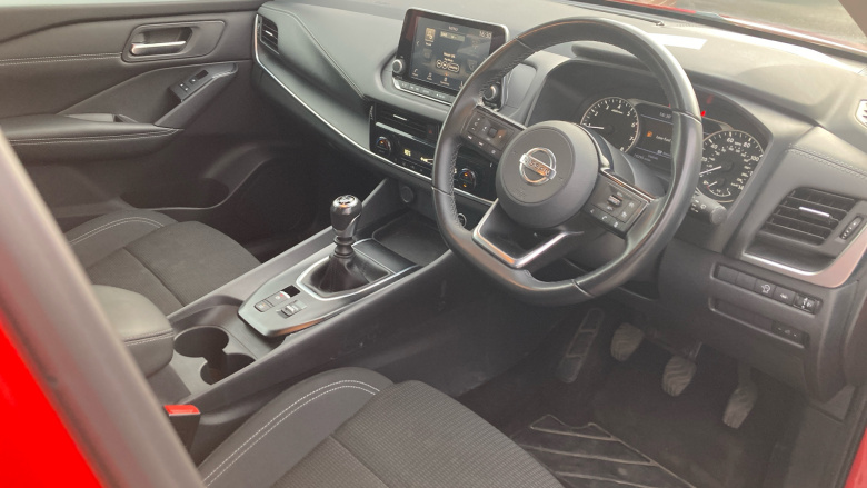 Nissan Qashqai 1.3 DiG-T MH Acenta Premium 5dr Petrol Hatchback